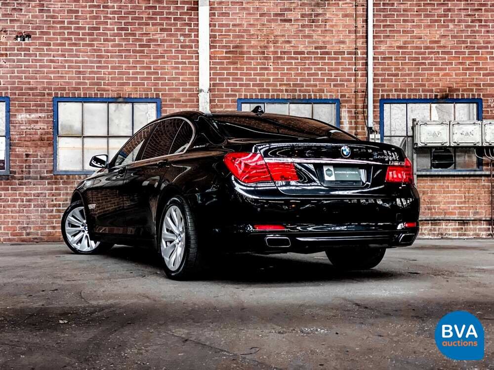 BMW ActiveHybrid7 F04 4.4 465 PS 2010 7er Serie.