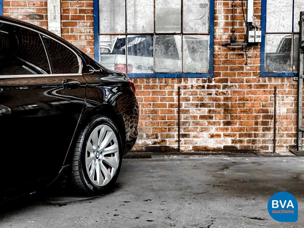 BMW ActiveHybrid7 F04 4.4 465 PS 2010 7er Serie.