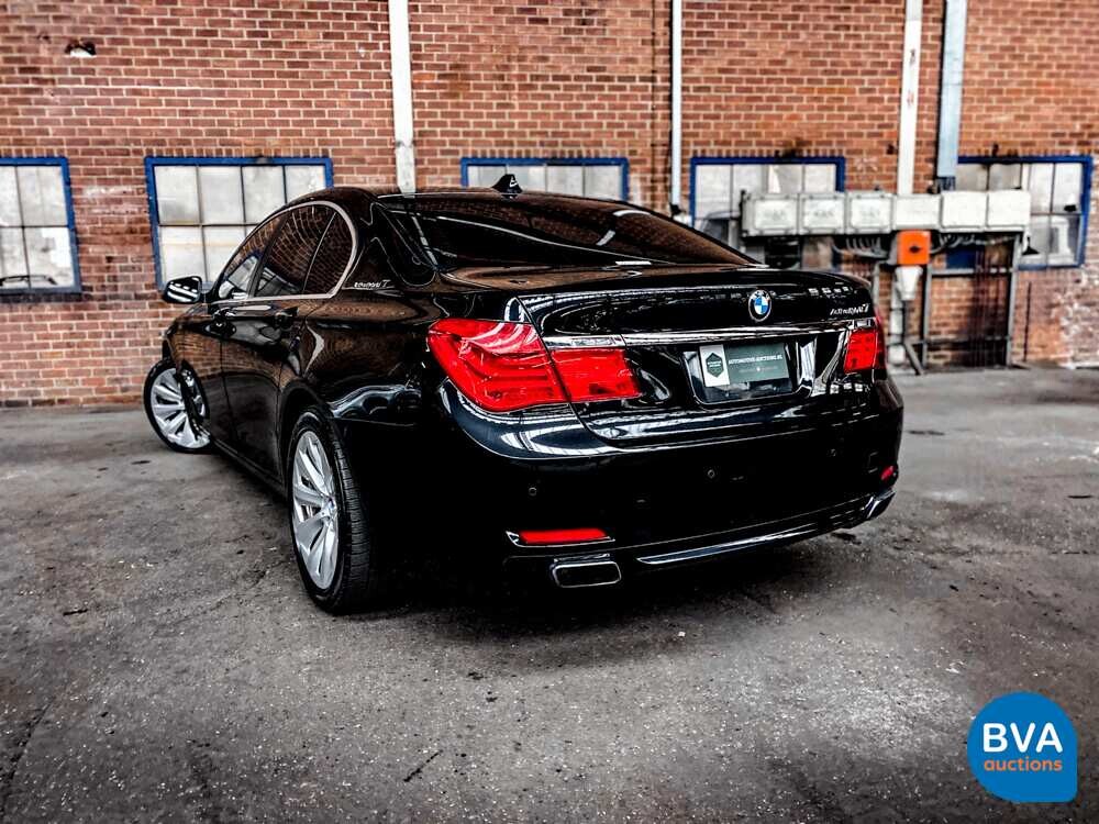 BMW ActiveHybrid7 F04 4.4 465 PS 2010 7er Serie.