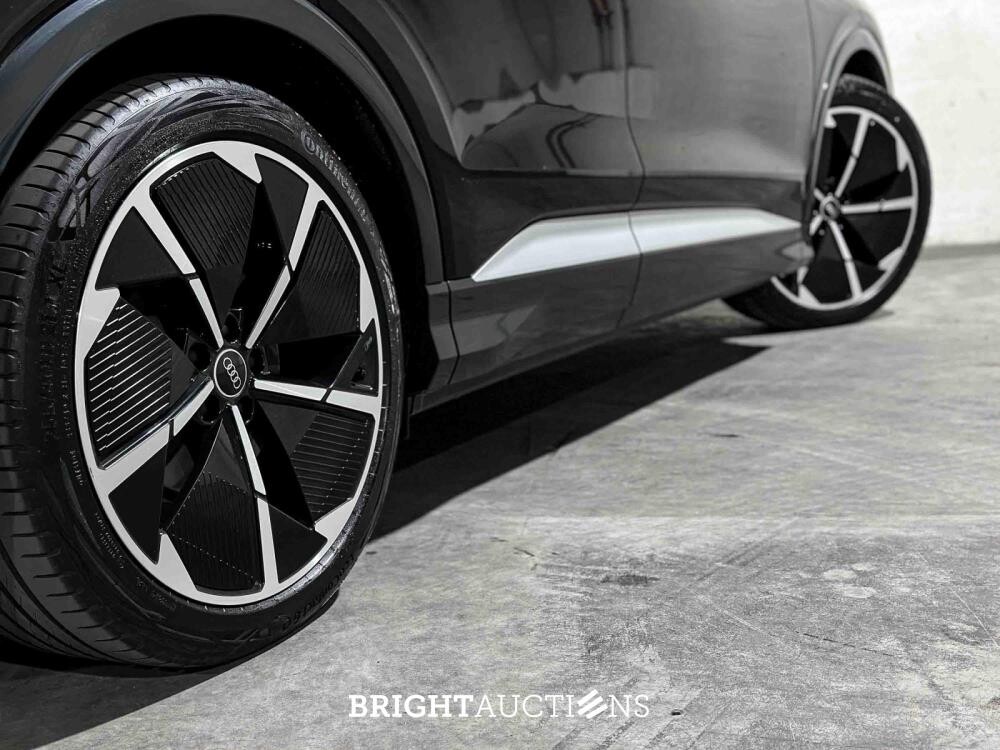 Audi Q4 e-tron 50 Quattro Launch Edition S COMPETITION 77 kWh S-Line 299pk 2021 (Origineel-NL), N-034-GK