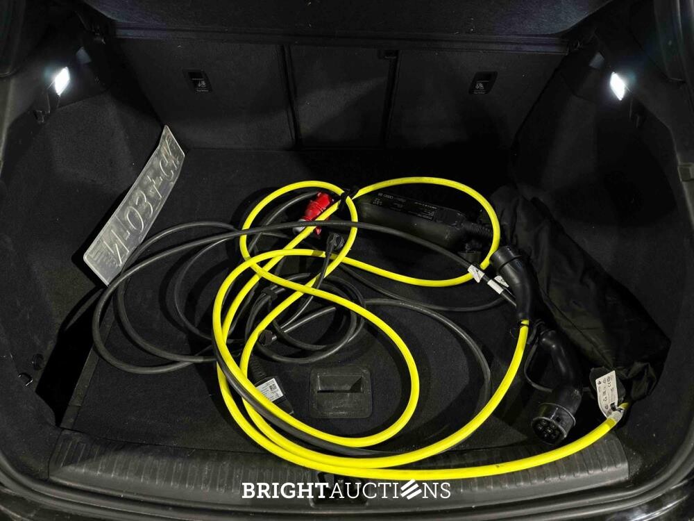 Audi Q4 e-tron 50 Quattro Launch Edition S COMPETITION 77 kWh S-Line 299pk 2021 (Origineel-NL), N-034-GK