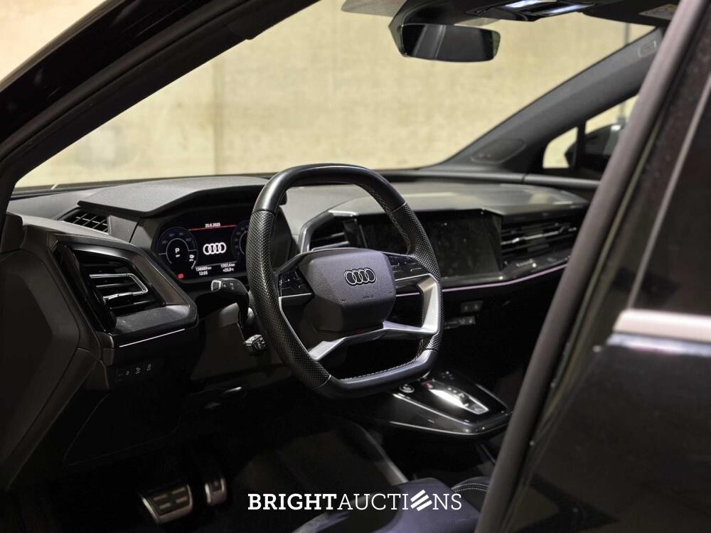 Audi Q4 e-tron 50 Quattro Launch Edition S COMPETITION 77 kWh S-Line 299pk 2021 (Origineel-NL), N-034-GK