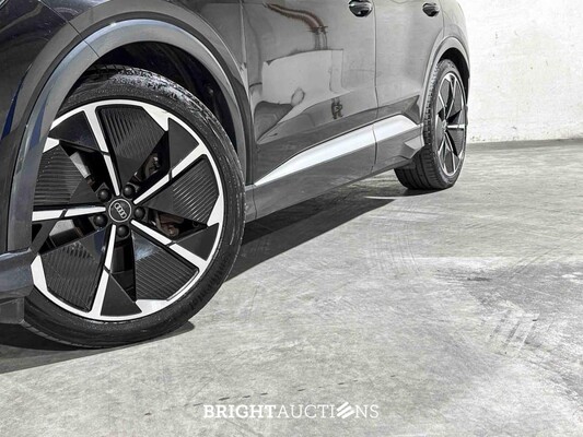 Audi Q4 e-tron 50 Quattro Launch Edition S COMPETITION 77 kWh 299pk 2021 (Origineel-NL), N-034-GK