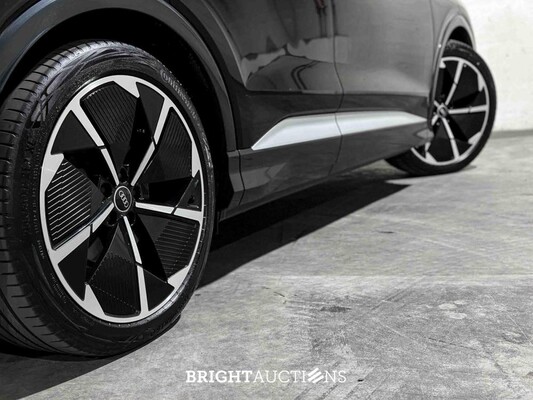 Audi Q4 e-tron 50 Quattro Launch Edition S COMPETITION 77 kWh 299pk 2021 (Origineel-NL), N-034-GK