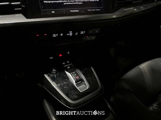 Audi Q4 e-tron 50 Quattro Launch Edition S COMPETITION 77 kWh 299pk 2021 (Origineel-NL), N-034-GK
