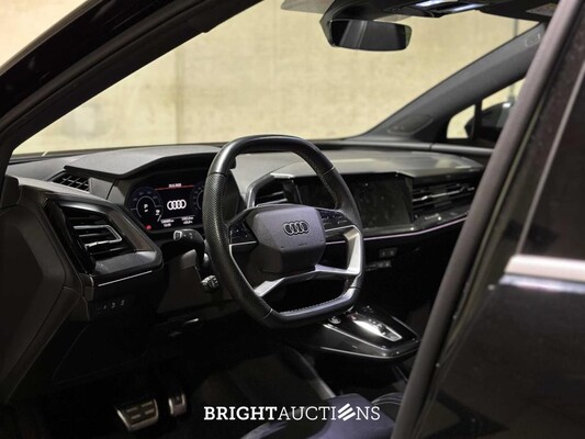 Audi Q4 e-tron 50 Quattro Launch Edition S COMPETITION 77 kWh 299pk 2021 (Origineel-NL), N-034-GK