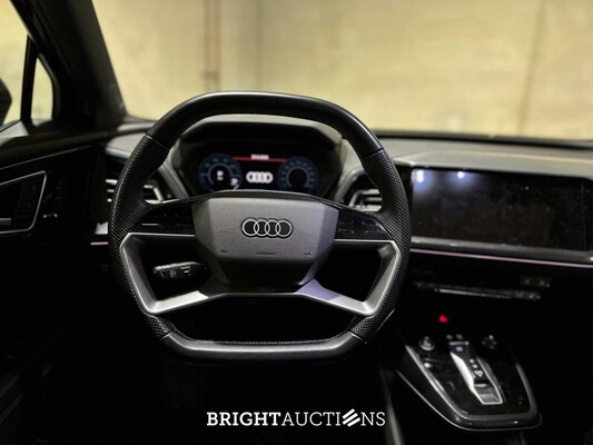 Audi Q4 e-tron 50 Quattro Launch Edition S COMPETITION 77 kWh 299pk 2021 (Origineel-NL), N-034-GK