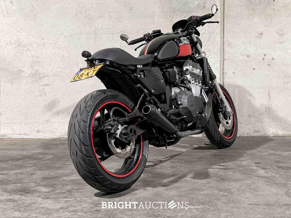 Triumph Trophy 900 Caferacer 885pk 1992 (Origineel-NL), MN-08-KT