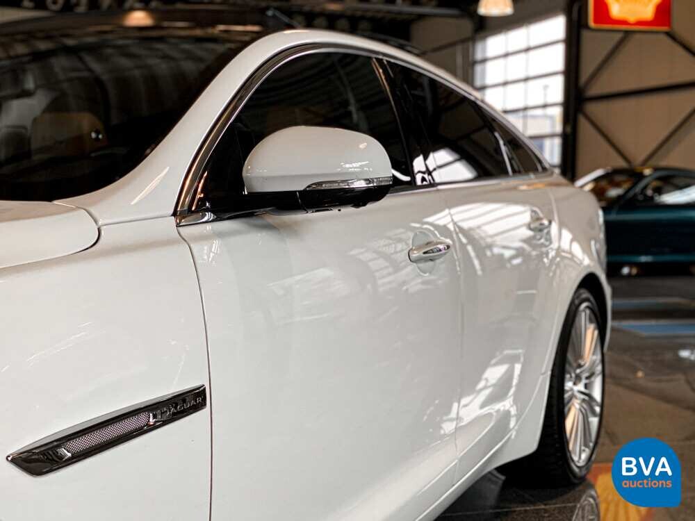 Jaguar XJ3.0 D Premium Luxury 300 PS 2018 Facelift, TD-898-B.