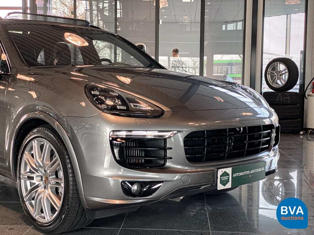 Porsche Cayenne 4.2 D S SportChrono 385pk 2017 Facelift -Org. NL, ND-061-B