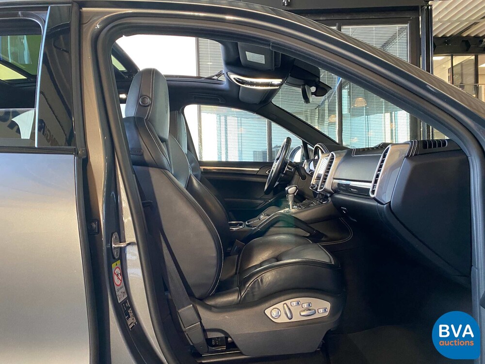 Porsche Cayenne 4.2 D S SportChrono 385pk 2017 Facelift -Org. NL, ND-061-B