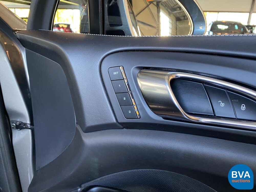 Porsche Cayenne 4.2 D S SportChrono 385pk 2017 Facelift -Org. NL, ND-061-B