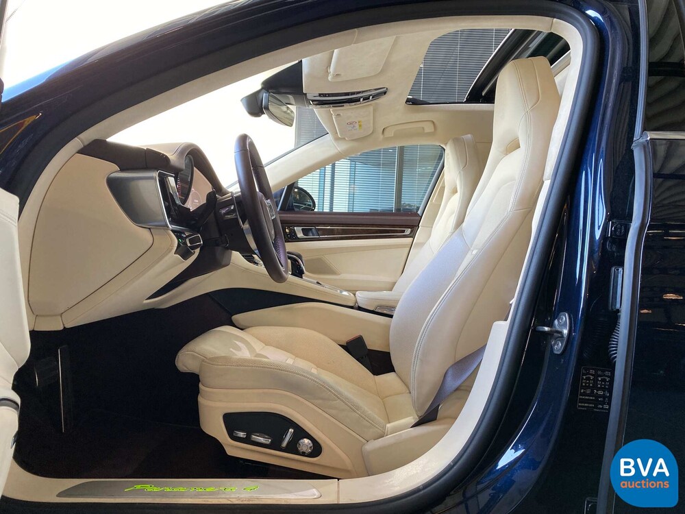 Porsche Panamera 4 E-Hybrid Executive (LWB) Sportchrono 462pk 2.9 V6 2018 MEIN -Org NL-.
