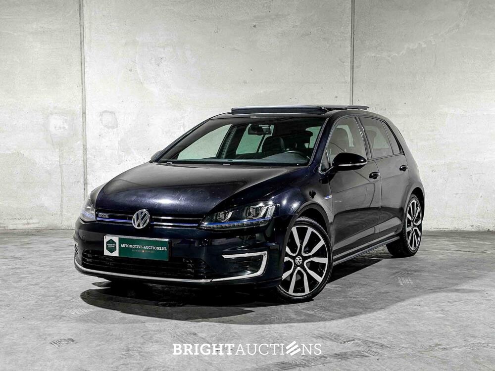 Volkswagen Golf GTE 1.4 TSI 150pk 2015 (Origineel-NL + 2e Eigenaar), HR-181-H