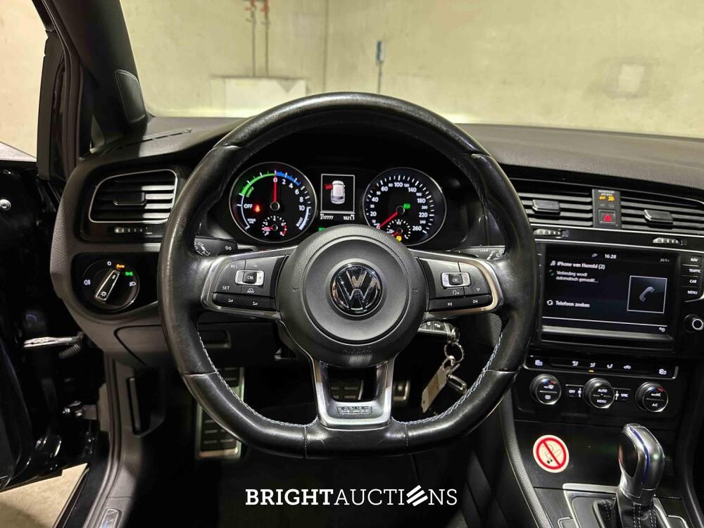 Volkswagen Golf GTE 1.4 TSI 150pk 2015 (Origineel-NL + 2e Eigenaar), HR-181-H