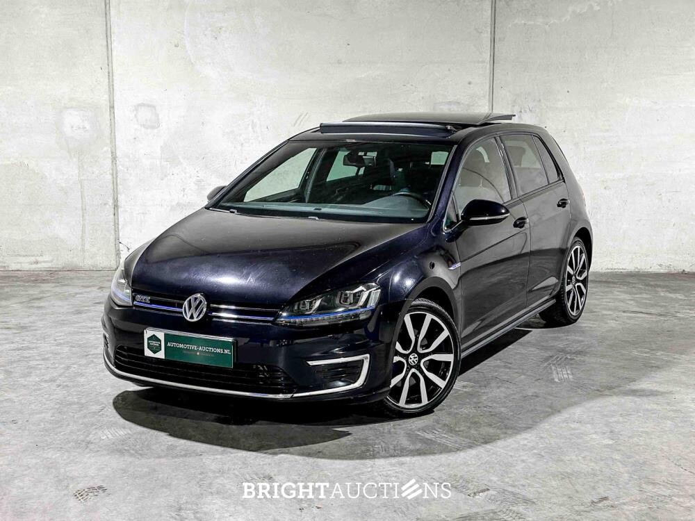 Volkswagen Golf GTE 1.4 TSI 150pk 2015 (Origineel-NL + 2e Eigenaar), HR-181-H