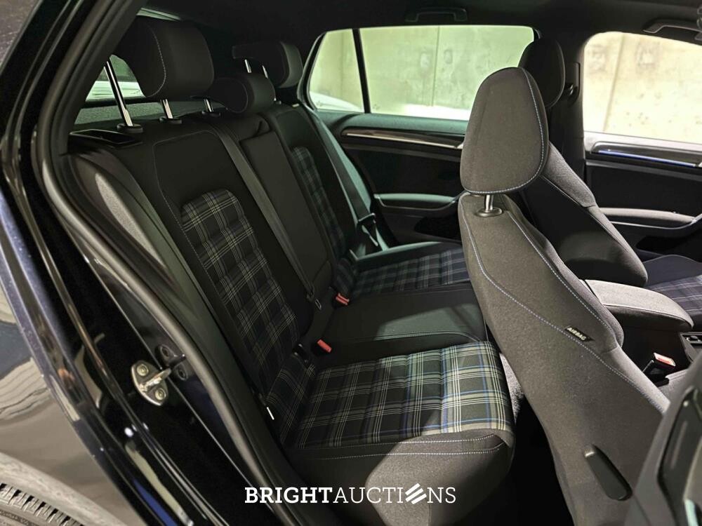 Volkswagen Golf GTE 1.4 TSI 150pk 2015 (Origineel-NL + 2e Eigenaar), HR-181-H