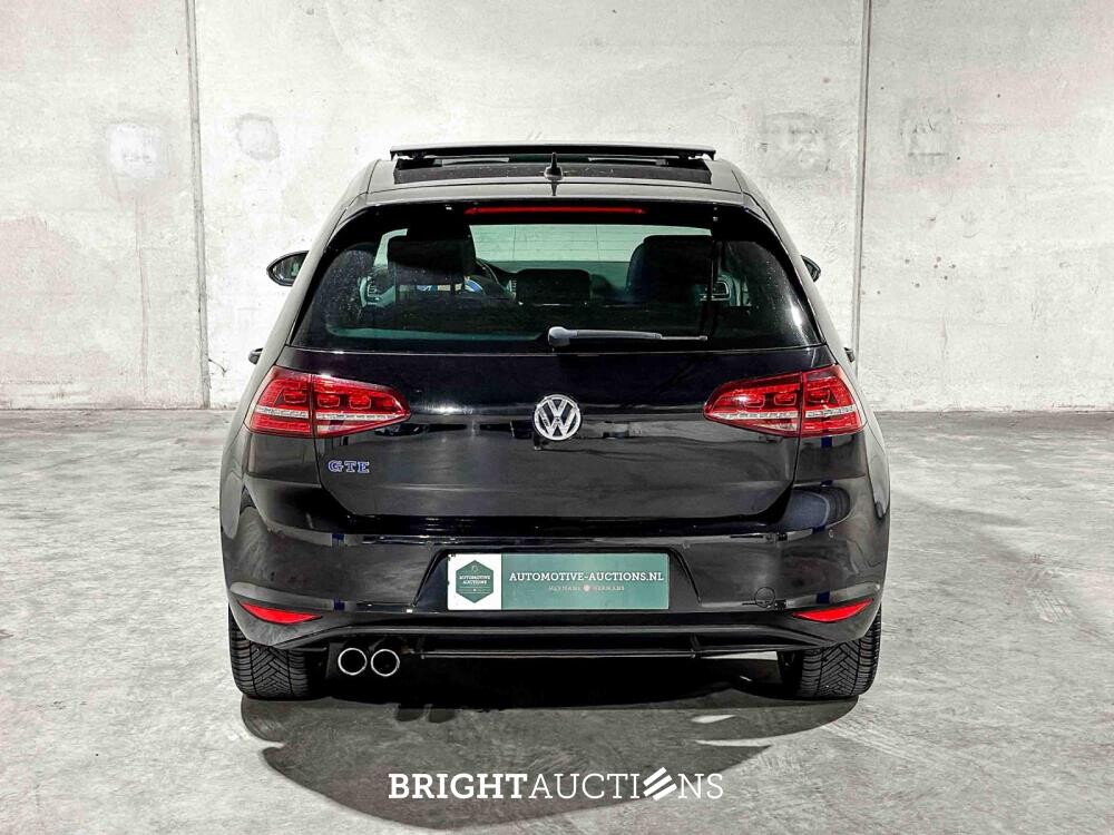 Volkswagen Golf GTE 1.4 TSI 150pk 2015 (Origineel-NL + 2e Eigenaar), HR-181-H