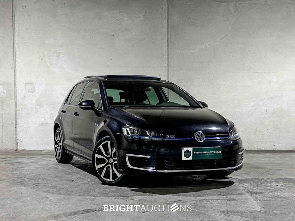 Volkswagen Golf GTE 1.4 TSI 150pk 2015 (Origineel-NL + 2e Eigenaar), HR-181-H