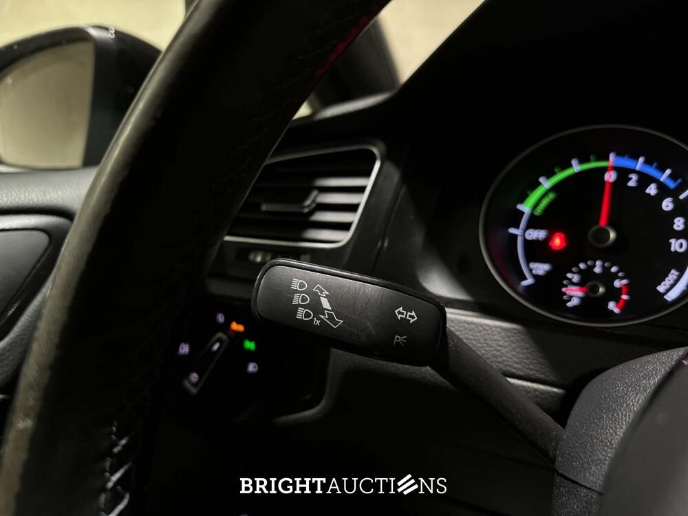 Volkswagen Golf GTE 1.4 TSI 150pk 2015 (Origineel-NL + 2e Eigenaar), HR-181-H