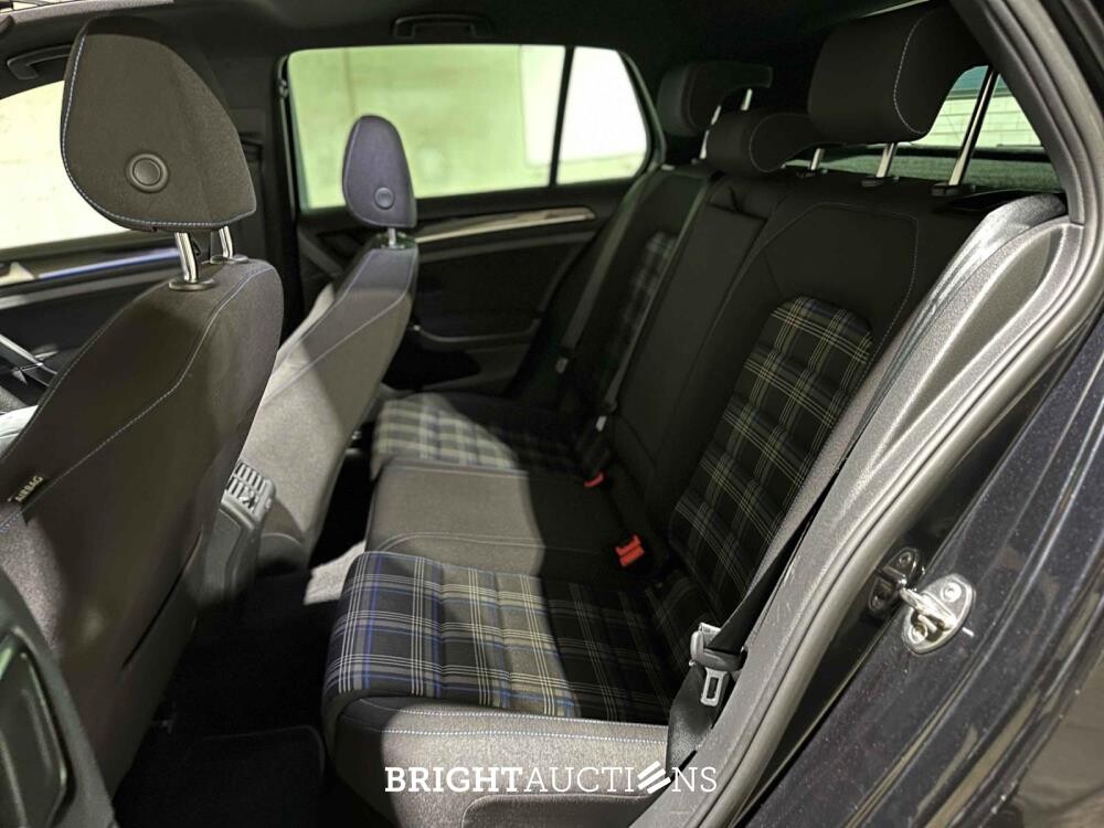 Volkswagen Golf GTE 1.4 TSI 150pk 2015 (Origineel-NL + 2e Eigenaar), HR-181-H