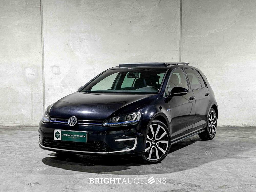 Volkswagen Golf GTE 1.4 TSI 150pk 2015 (Origineel-NL + 2e Eigenaar), HR-181-H