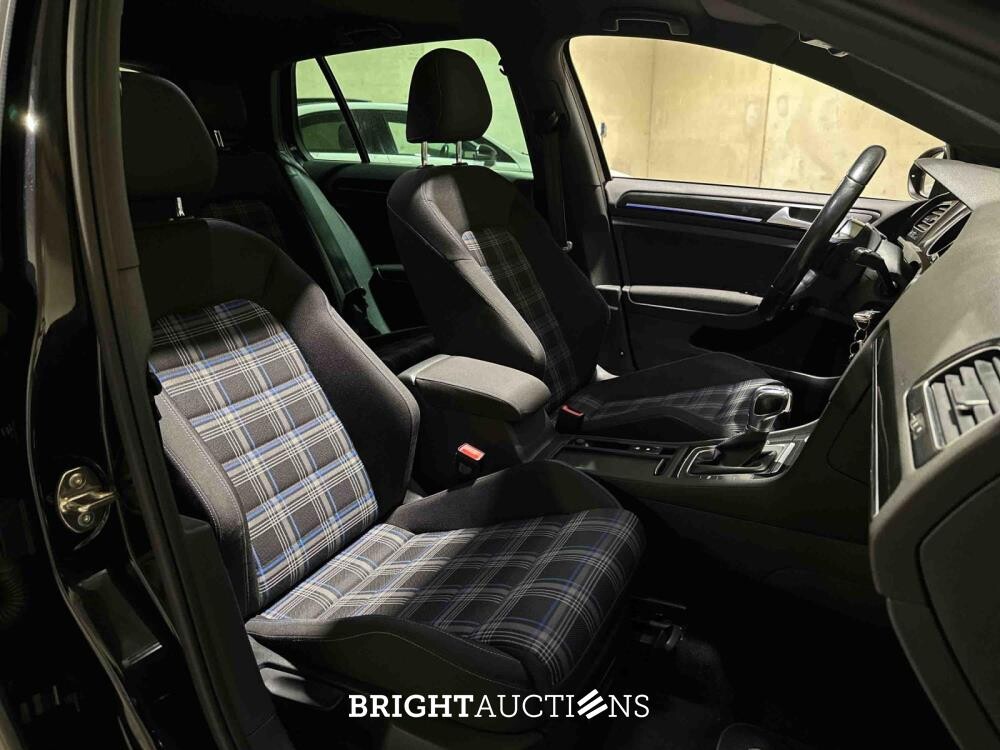 Volkswagen Golf GTE 1.4 TSI 150pk 2015 (Origineel-NL + 2e Eigenaar), HR-181-H