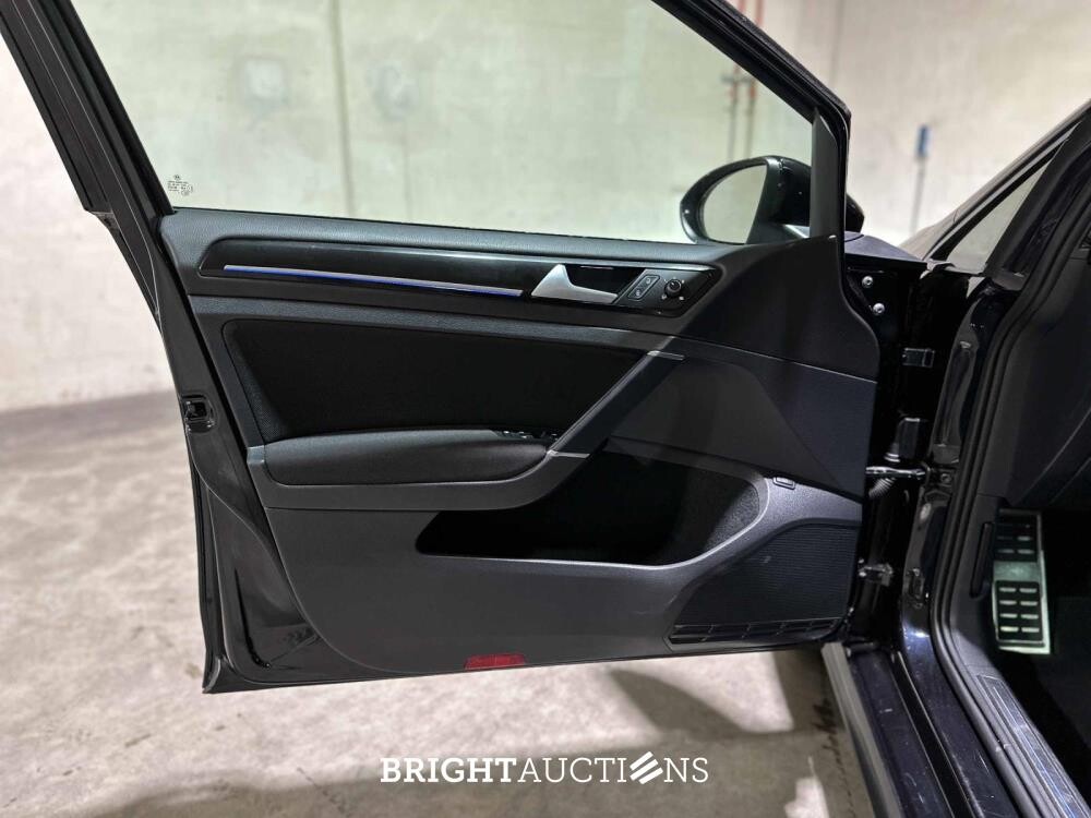 Volkswagen Golf GTE 1.4 TSI 150pk 2015 (Origineel-NL + 2e Eigenaar), HR-181-H