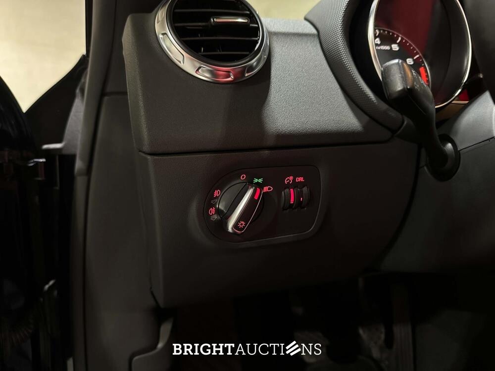 Audi TT Roadster 2.0 200pk 2008, J-005-XZ