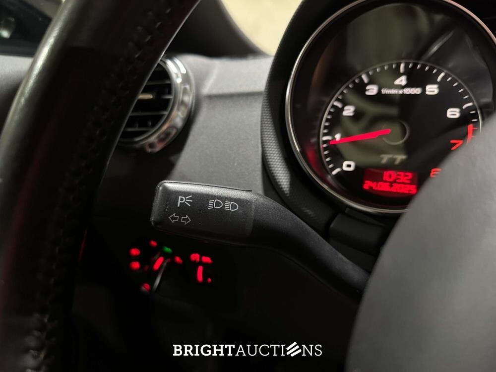 Audi TT Roadster 2.0 200pk 2008, J-005-XZ