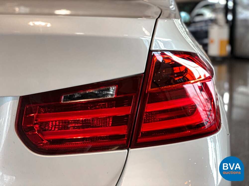 BMW 320D High Executive 3er 163pk 2014 -Org NL-, 4-TRS-12.