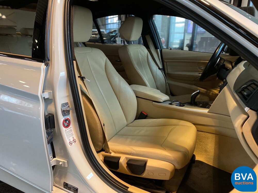 BMW 320D High Executive 3er 163pk 2014 -Org NL-, 4-TRS-12.