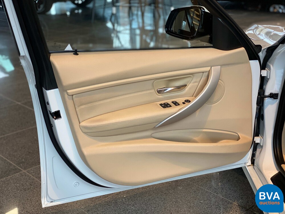 BMW 320D High Executive 3er 163pk 2014 -Org NL-, 4-TRS-12.