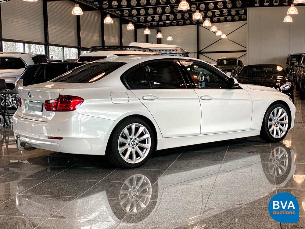 BMW 320D High Executive 3er 163pk 2014 -Org NL-, 4-TRS-12.