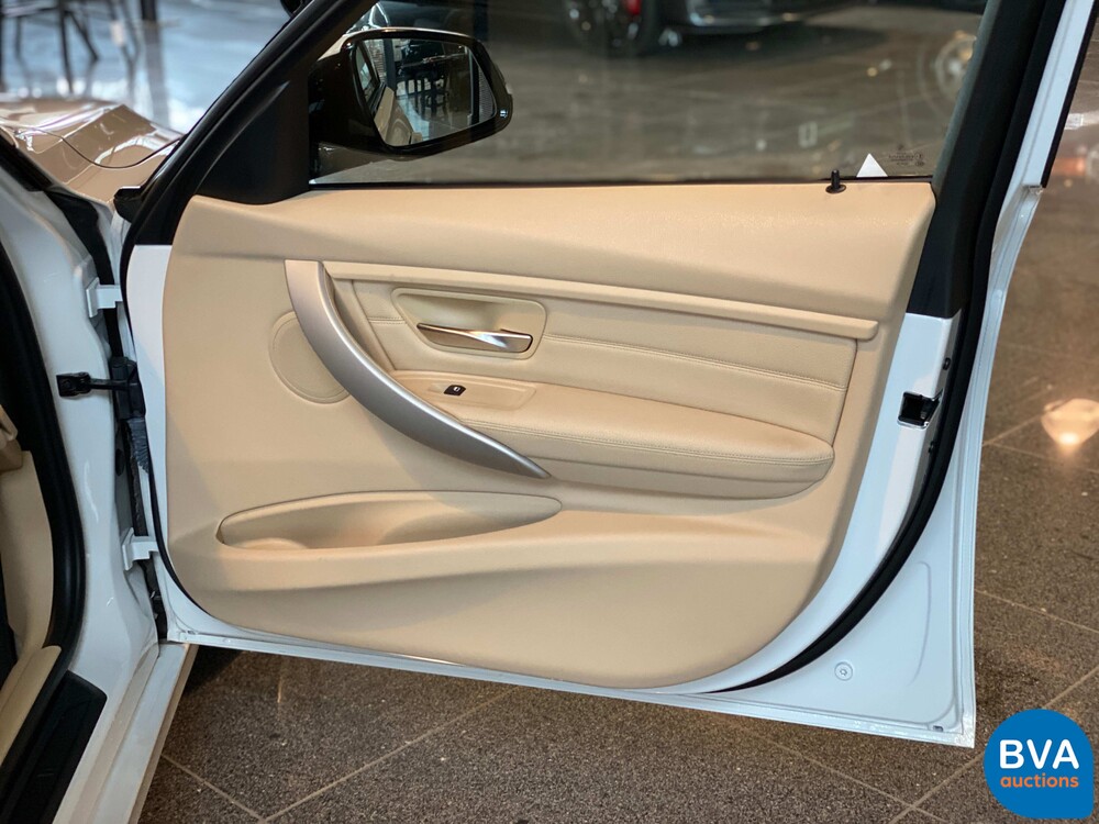 BMW 320D High Executive 3er 163pk 2014 -Org NL-, 4-TRS-12.