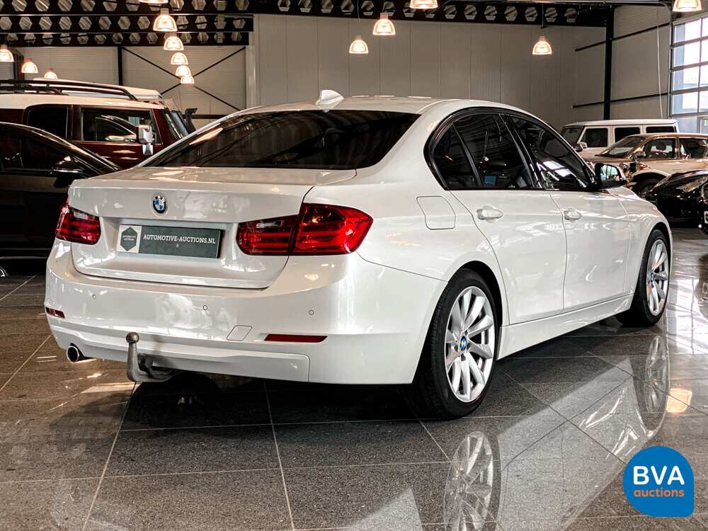 BMW 320D High Executive 3er 163pk 2014 -Org NL-, 4-TRS-12.