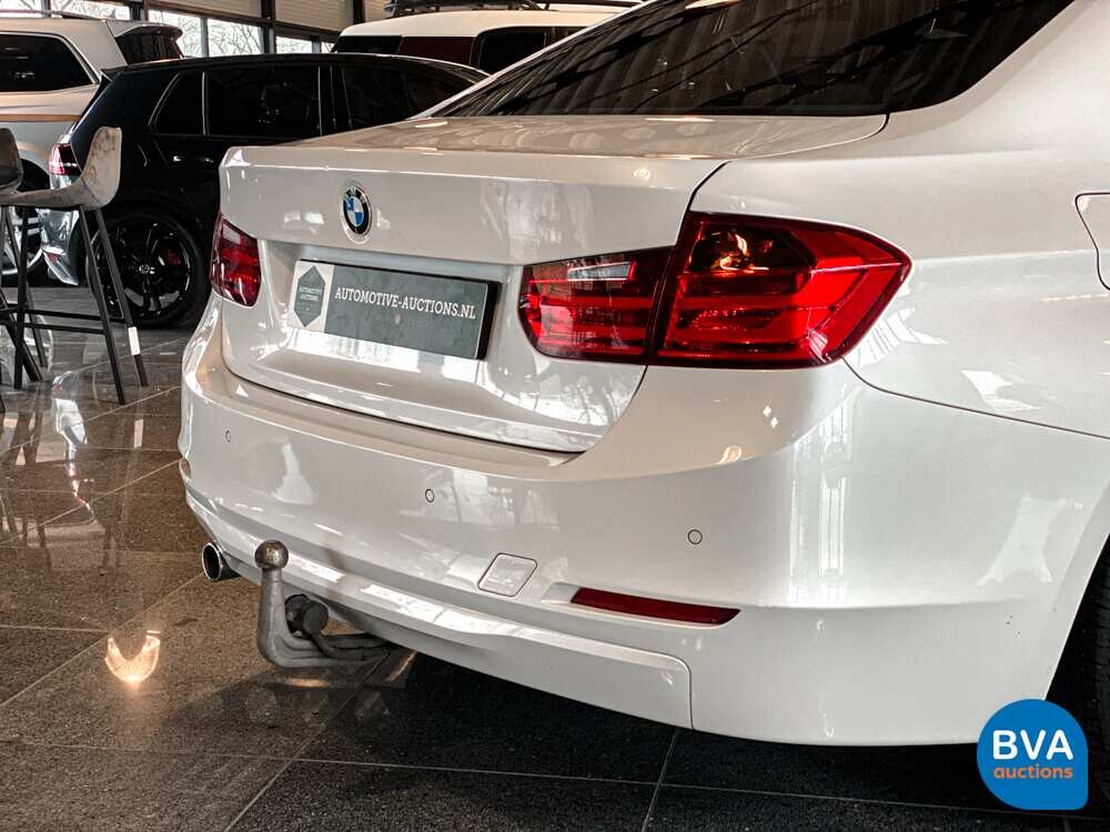BMW 320D High Executive 3er 163pk 2014 -Org NL-, 4-TRS-12.