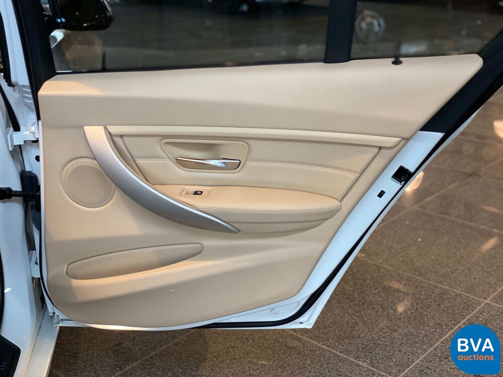 BMW 320D High Executive 3er 163pk 2014 -Org NL-, 4-TRS-12.