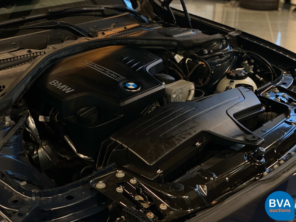 BMW 320i Gran Turismo 3er High Executive 184pk 2014 -Org NL-, 6-SXX-98.