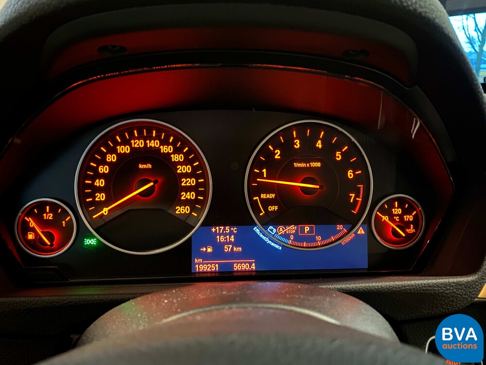 BMW 320i Gran Turismo 3er High Executive 184pk 2014 -Org NL-, 6-SXX-98.