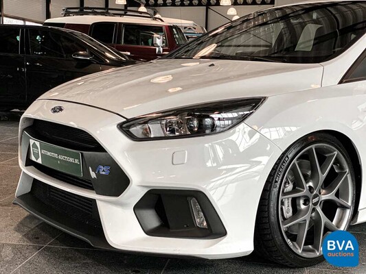 2017 Ford Focus RS 350hp.