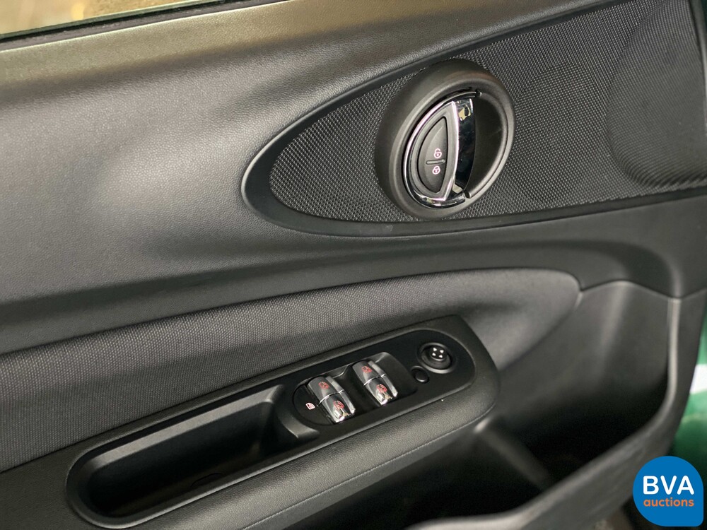 Mini-Clubmann 1.5D 116 PS 2016 British Racing Green Mini Cooper.