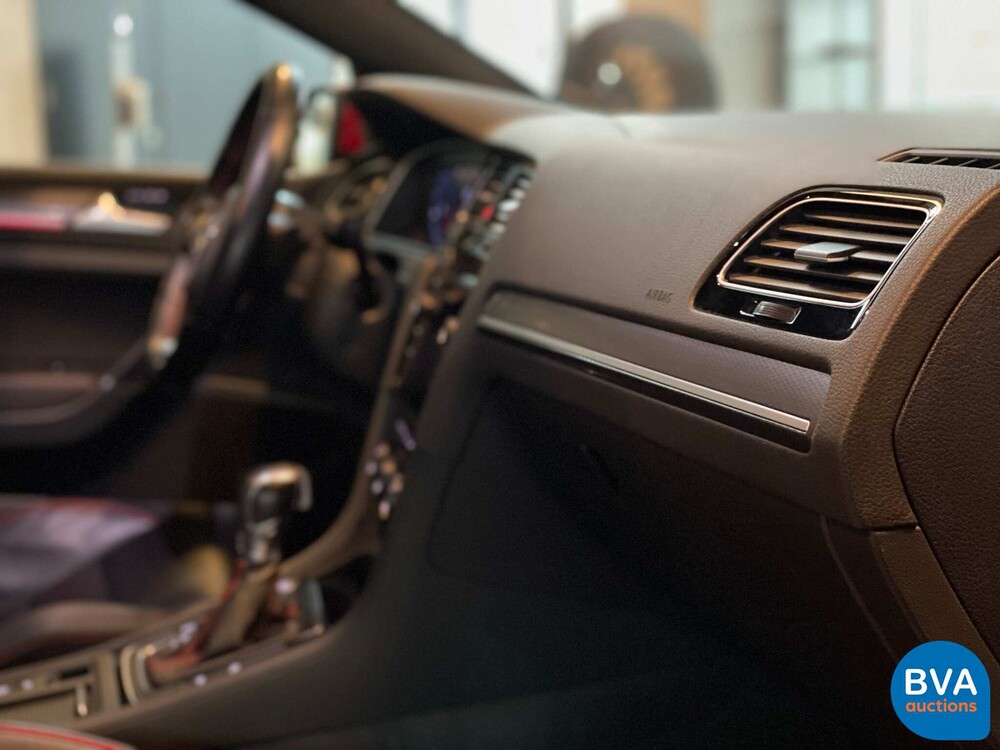 Volkswagen Golf GTI Performance 2.0 TSI FACELIFT 245pk 2017, NL Registrierung.