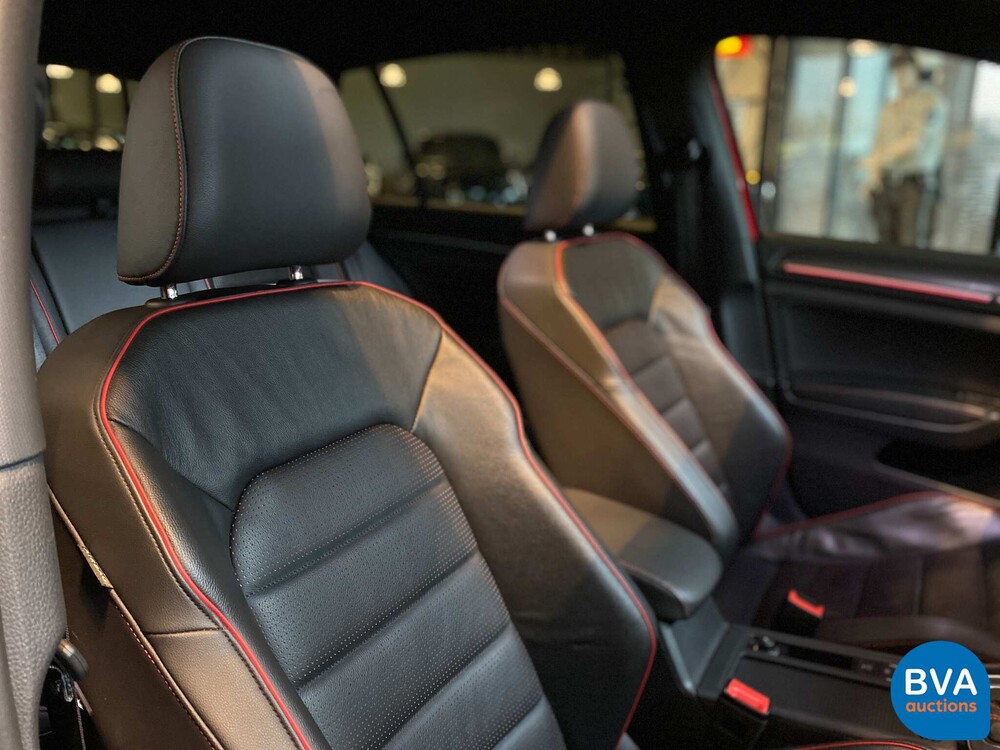 Volkswagen Golf GTI Performance 2.0 TSI FACELIFT 245pk 2017, NL Registrierung.