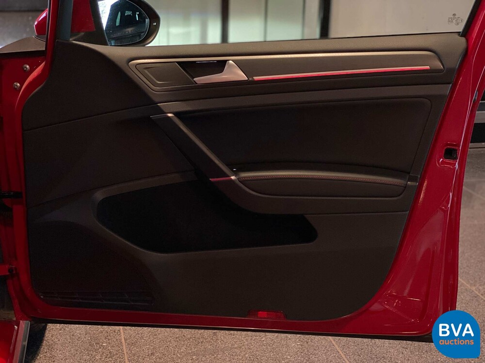 Volkswagen Golf GTI Performance 2.0 TSI FACELIFT 245pk 2017, NL Registrierung.