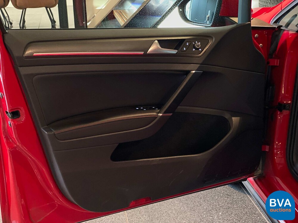 Volkswagen Golf GTI Performance 2.0 TSI FACELIFT 245pk 2017, NL Registrierung.