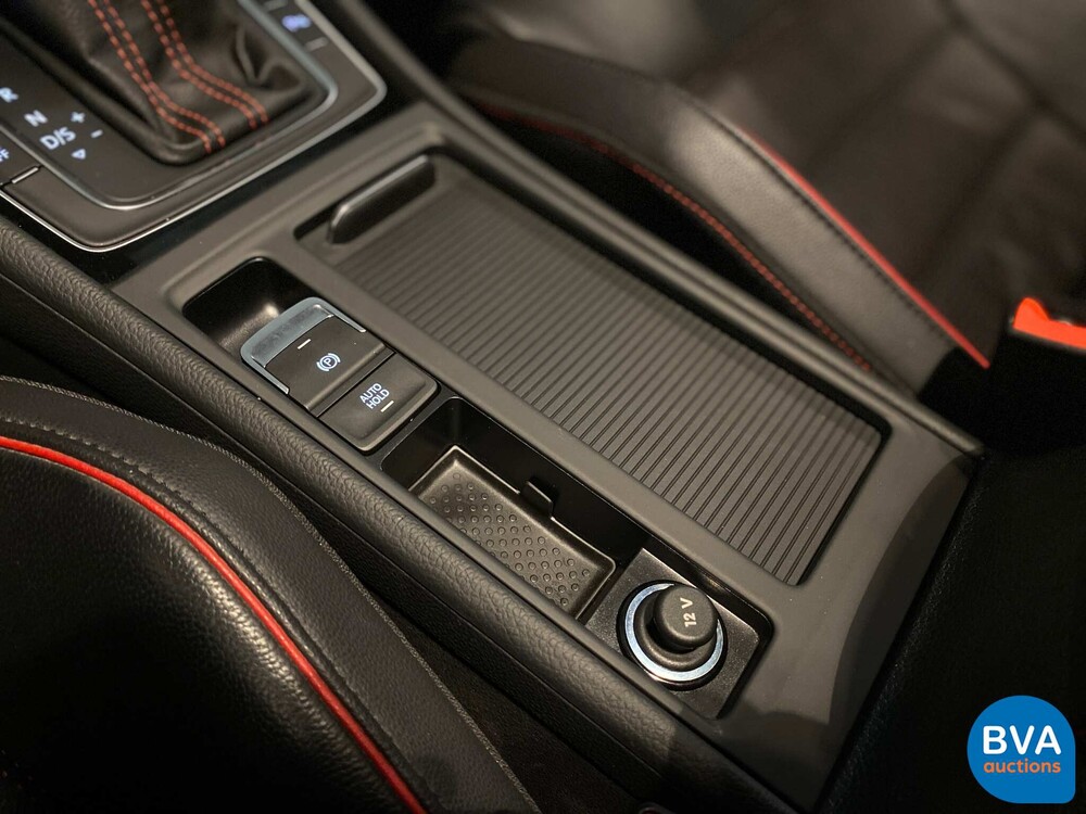 Volkswagen Golf GTI Performance 2.0 TSI FACELIFT 245pk 2017, NL Registrierung.