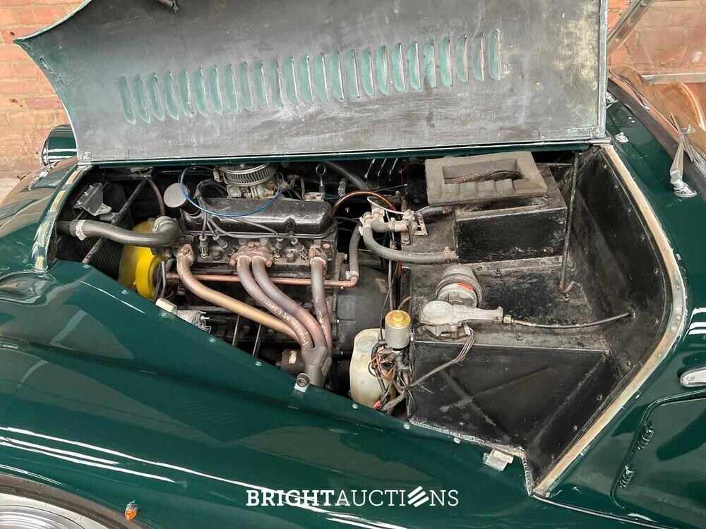 Morgan 4/4 (1.6 Ford Kent vier-in-lijn) Sports 2-seater 94pk 1979, R-137-JT