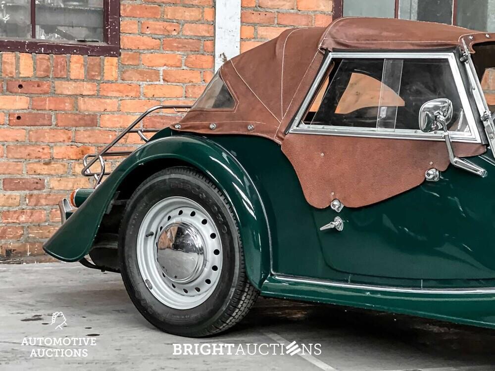 Morgan 4/4 (1.6 Ford Kent vier-in-lijn) Sports 2-seater 94pk 1979, R-137-JT