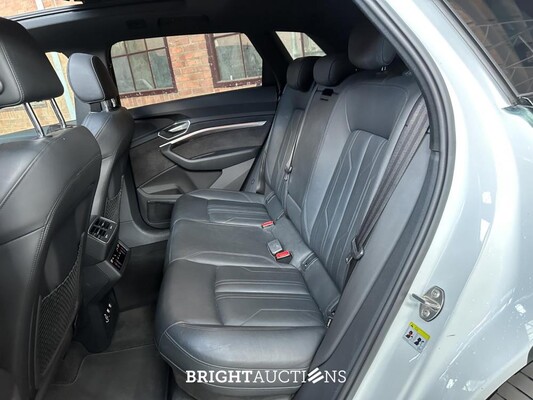 Audi e-tron 55 Quattro Advanced Pro Line Plus 95 kWh 360pk 2018, J-153-SR